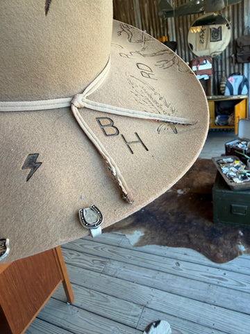 Horseshoe Brim Slide